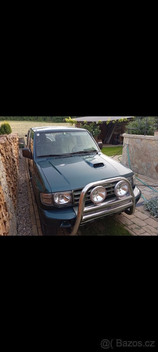 Mitsubishi  pajero 2,5 TD BEZ KOROZE