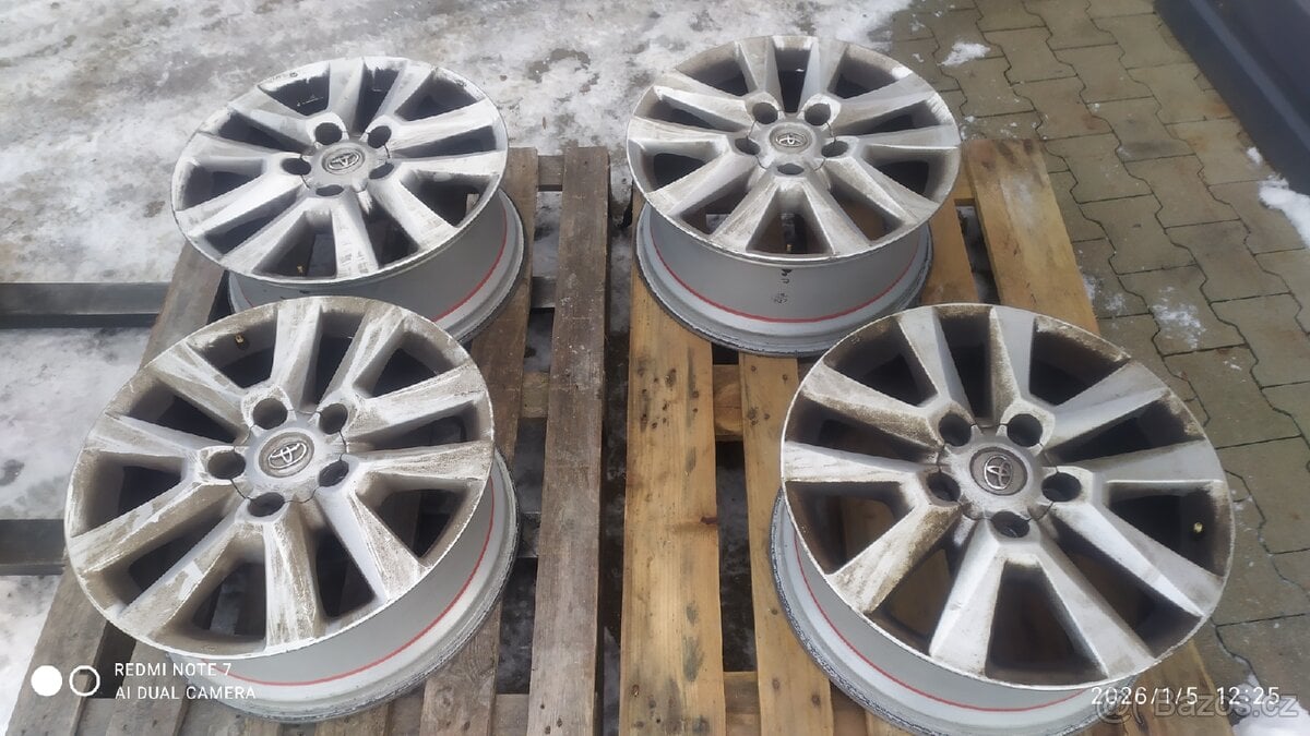 KOLA TOYOTA LAND CRUISER