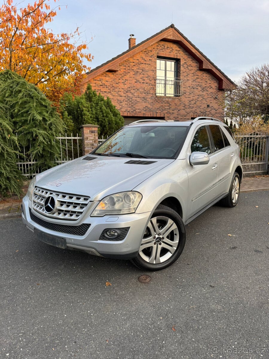 Mercedes-Benz ML 320 CDI AMG Offroad paket, 2010 – Facelift