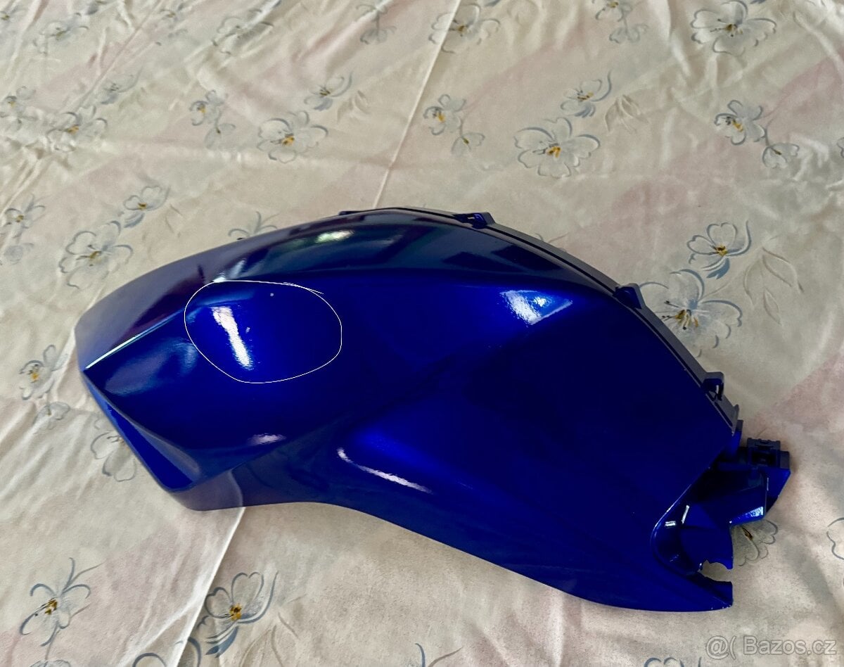 Yamaha yzf r 125 RE06 2008-2013 levý kryt nádrže nová Barva