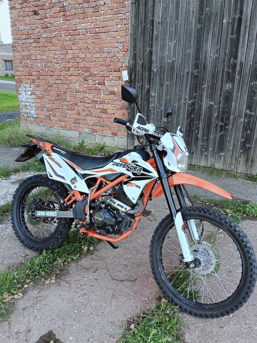 Mikilon defender 250rr