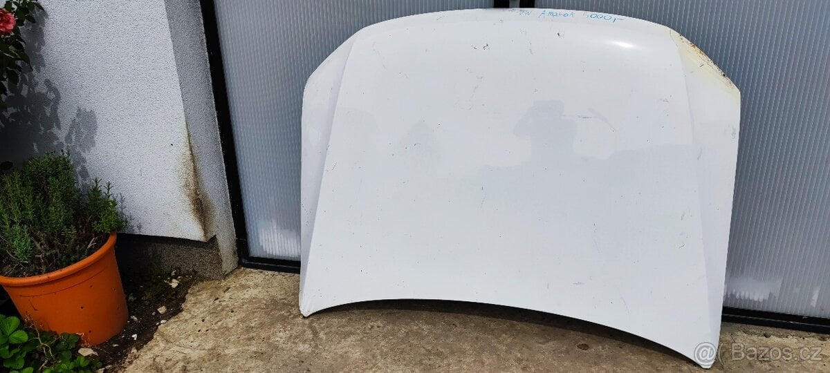 VW Amarok rv. 2012  - Kapota