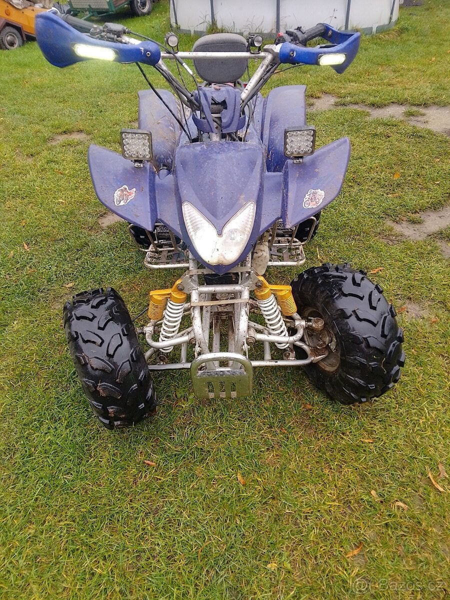 Čtyřkolka 250