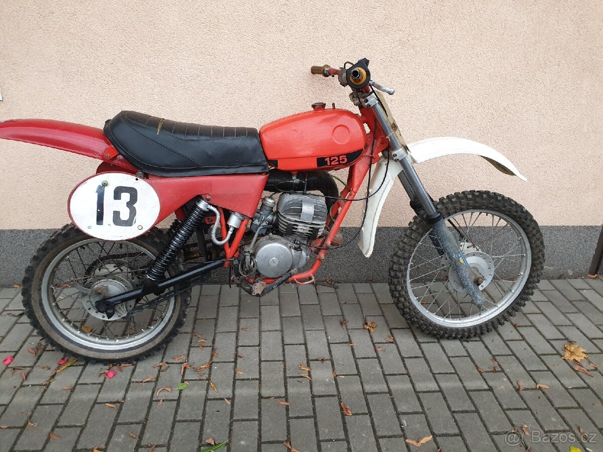Prodám čz 125.