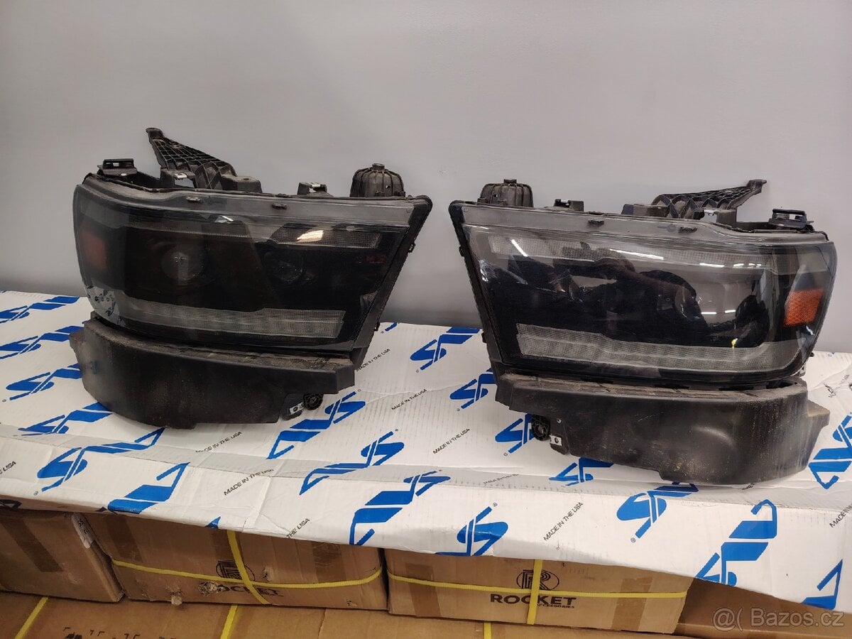 Přední světla RAM 1500DT