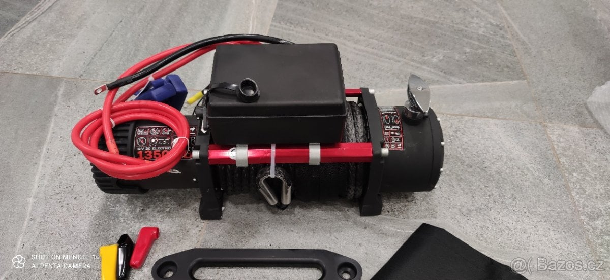Prodám nový naviják 13500LBS 12V se syntetickým lanem