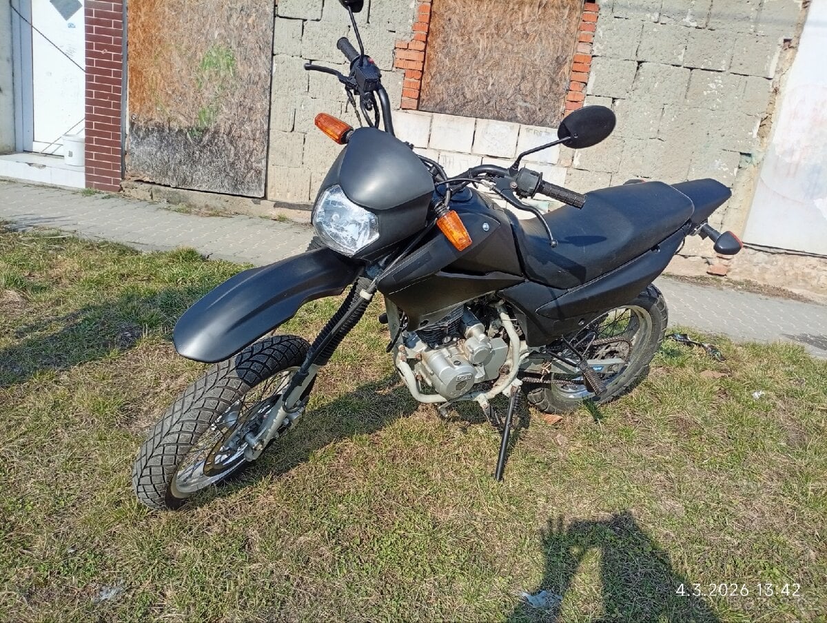 Tmec 125 enduro( identická Honda Xr 125)