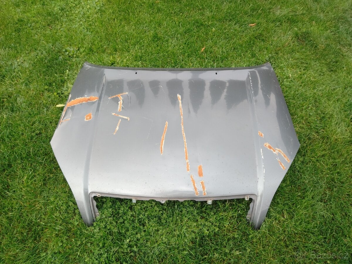 Kapota na land cruiser 120