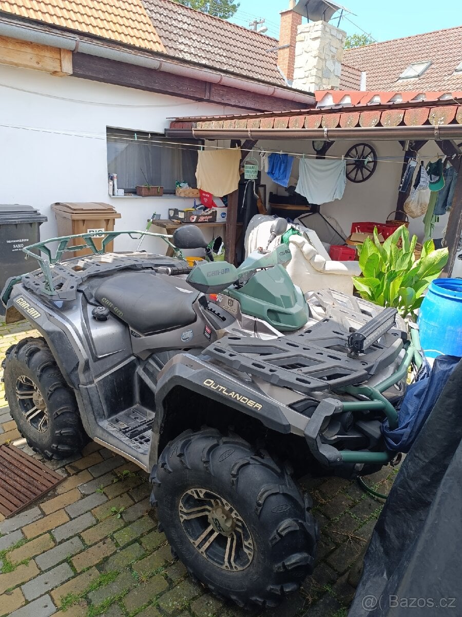 Čtyřkolka Bombardér 1010xt