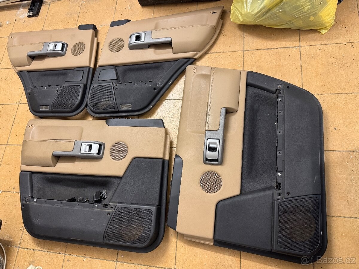 Range Rover L322 čalounění dveří