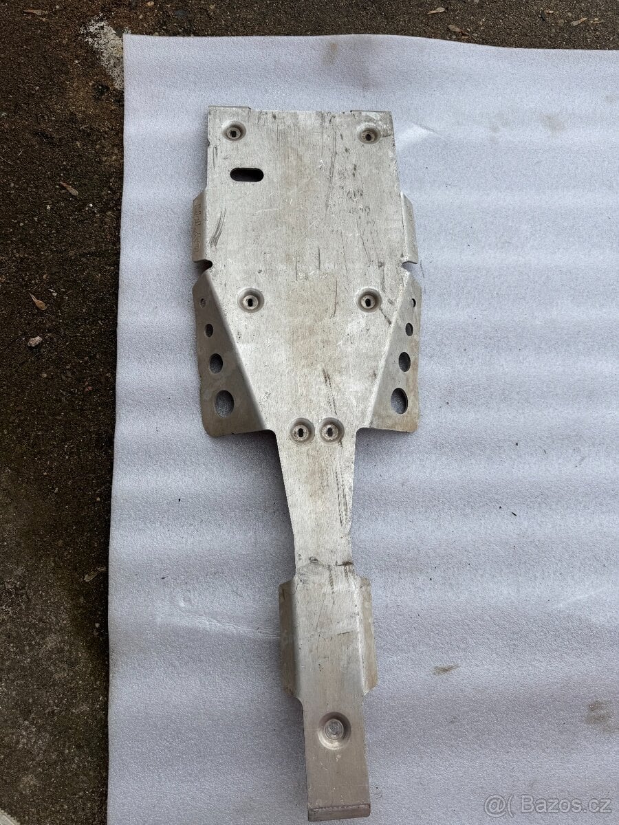 Spodní kryt motoru Yamaha Raptor 660