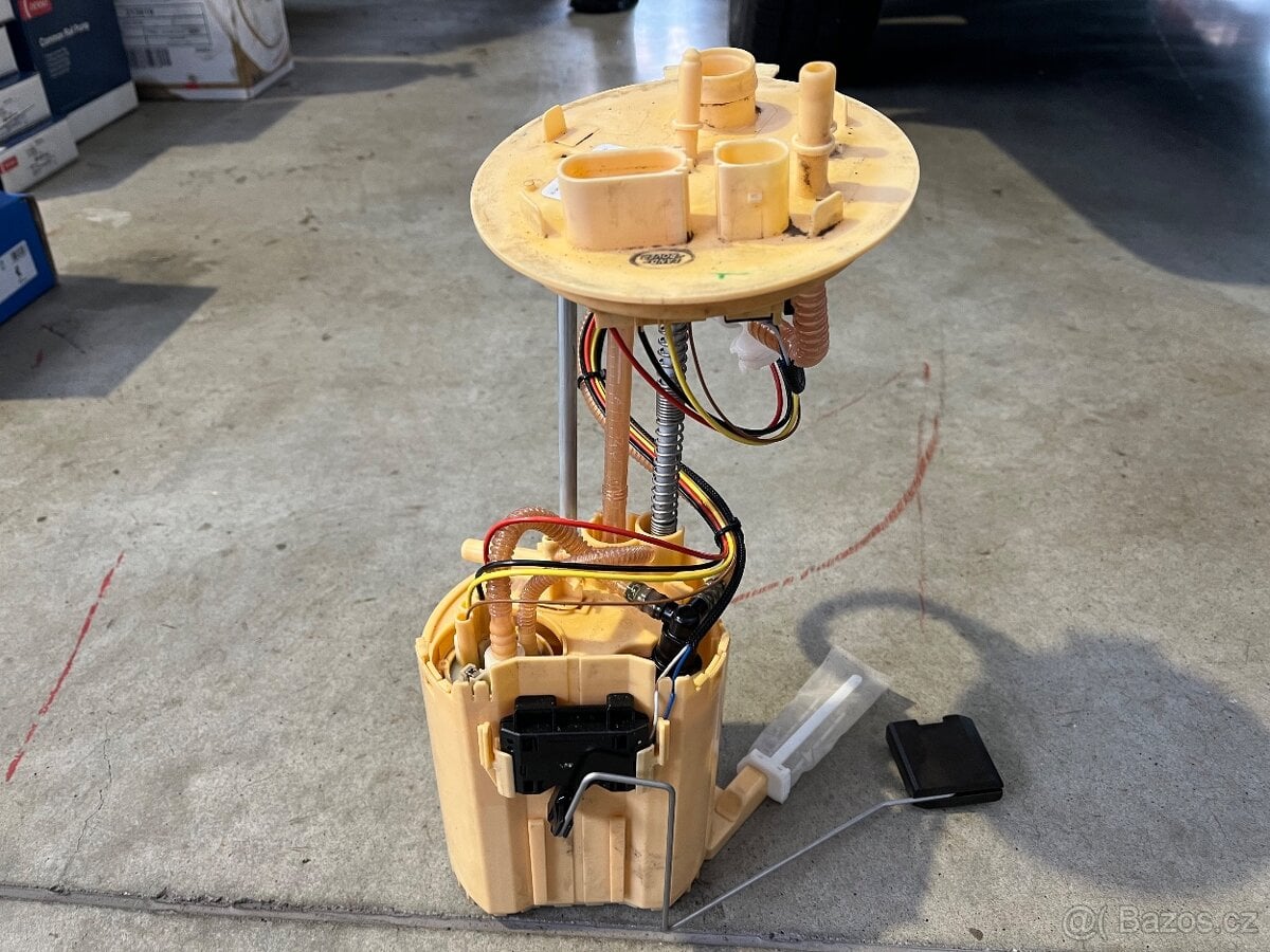 Palivové čerpadlo Land Rover Discovery Sport 2015-