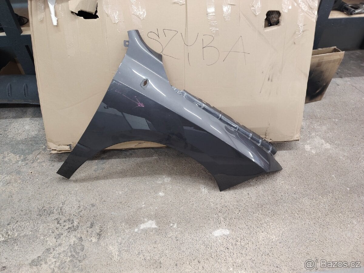 Pravý blatník RAM 1500 DS