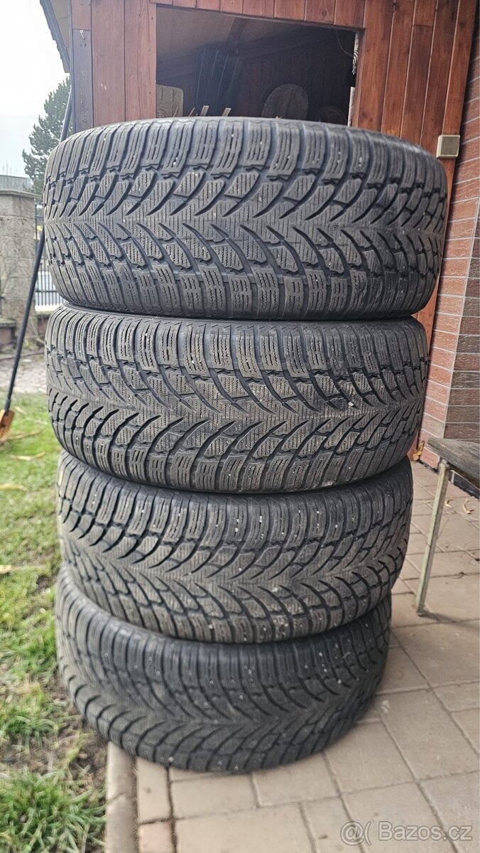 Zimní Pneu Nokian 255/55/18