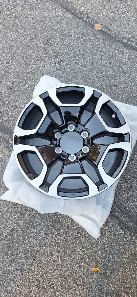 Alu kola Toyota Hilux