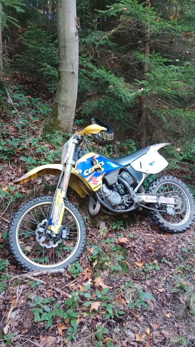 Suzuki RM 125