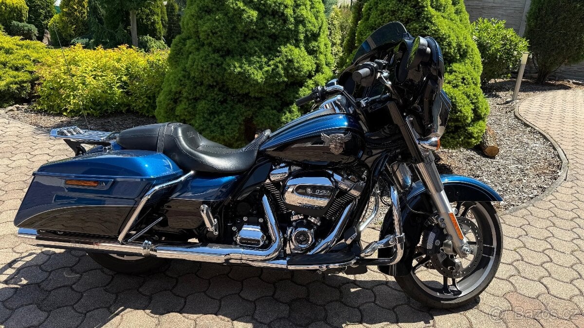 Harley Davidson Street 115th Anniversary Street Glide Specia