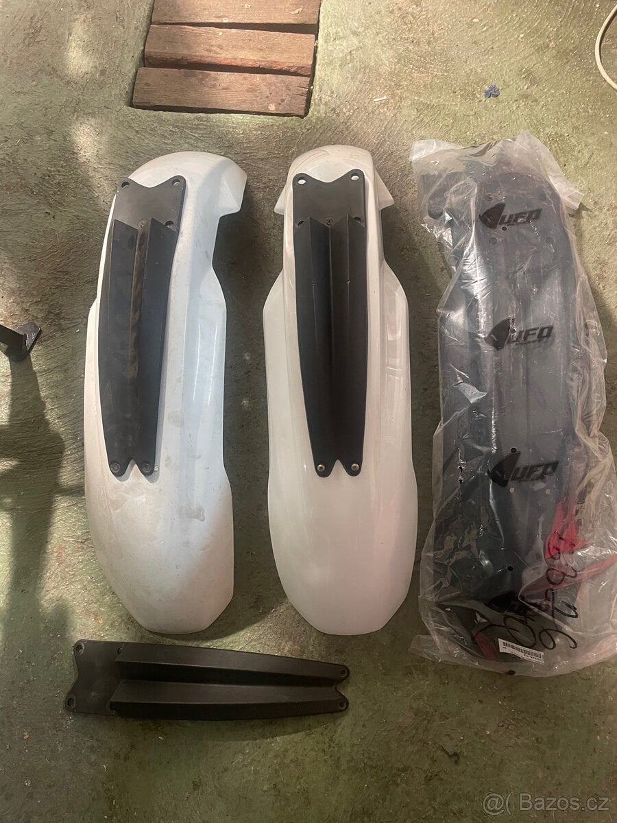 Přední blatníky Husqvarna