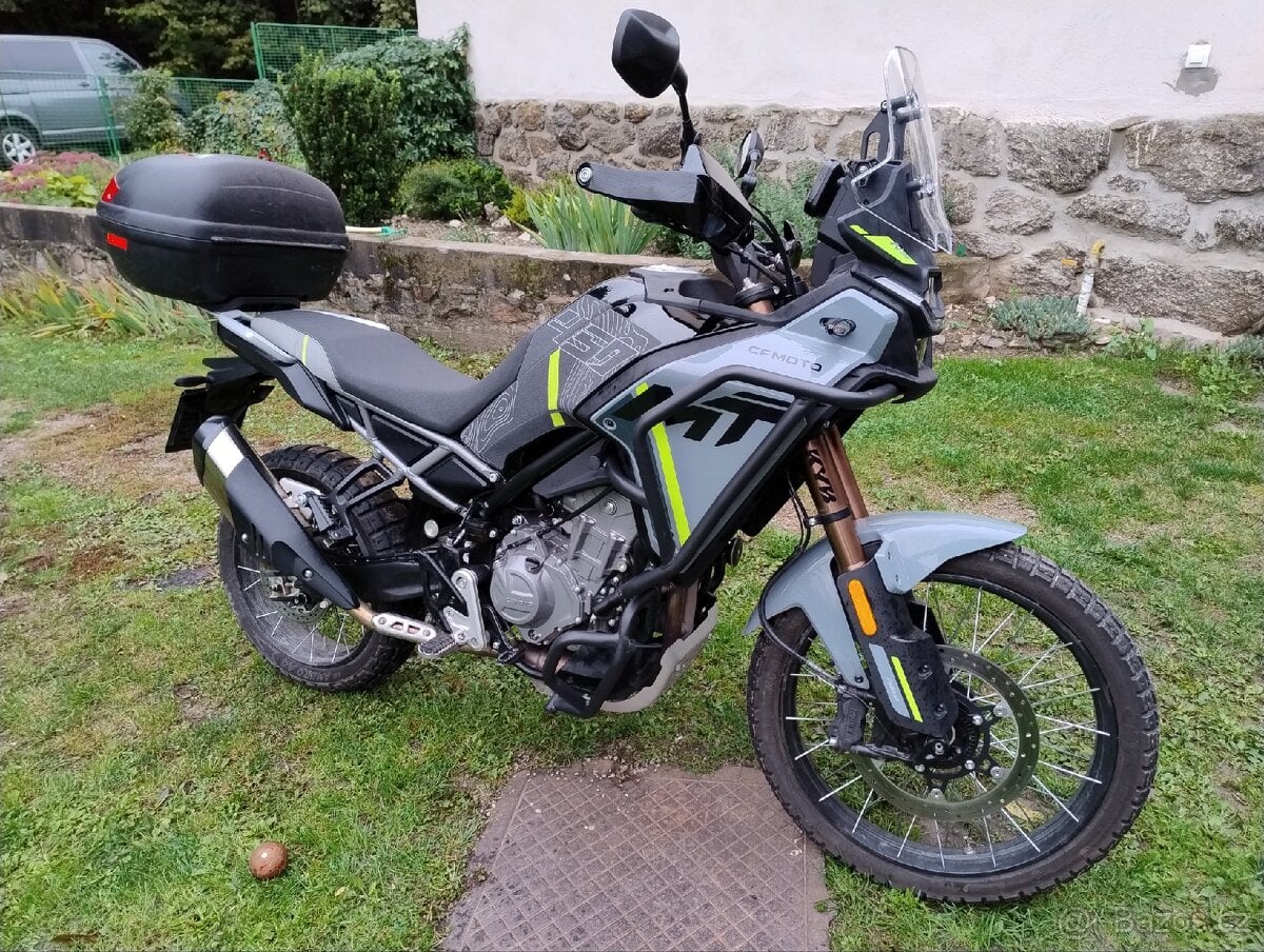CF MOTO 450 MT-R