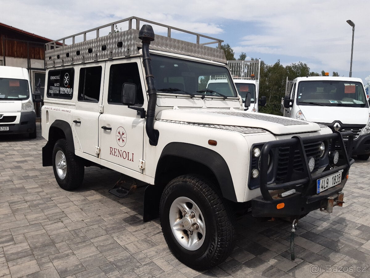 Land Rover Defender 110 TD5, 9míst, naviják, ČR, tažné 3,5t