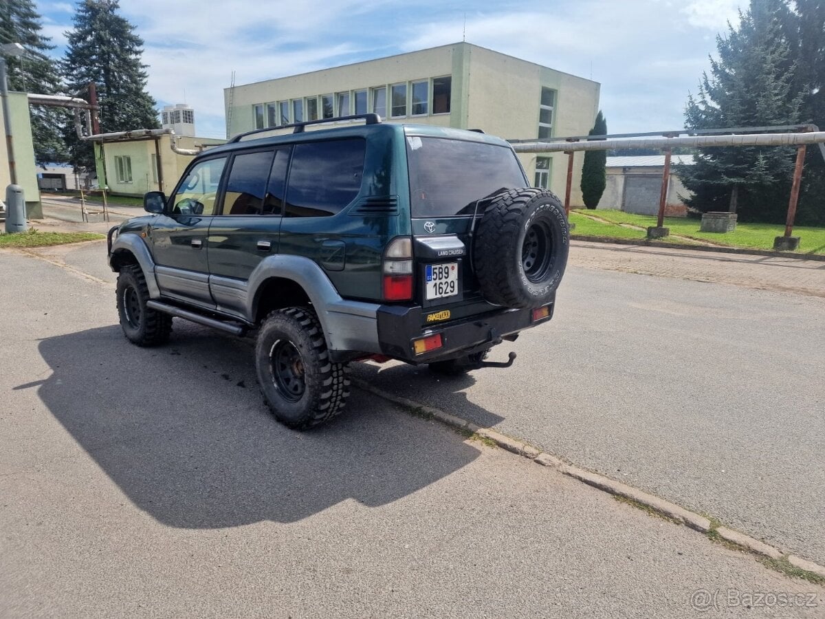 Toyota Land Cruiser 95, rok výroby 1996 3.0tdi 92kw 4x4, red