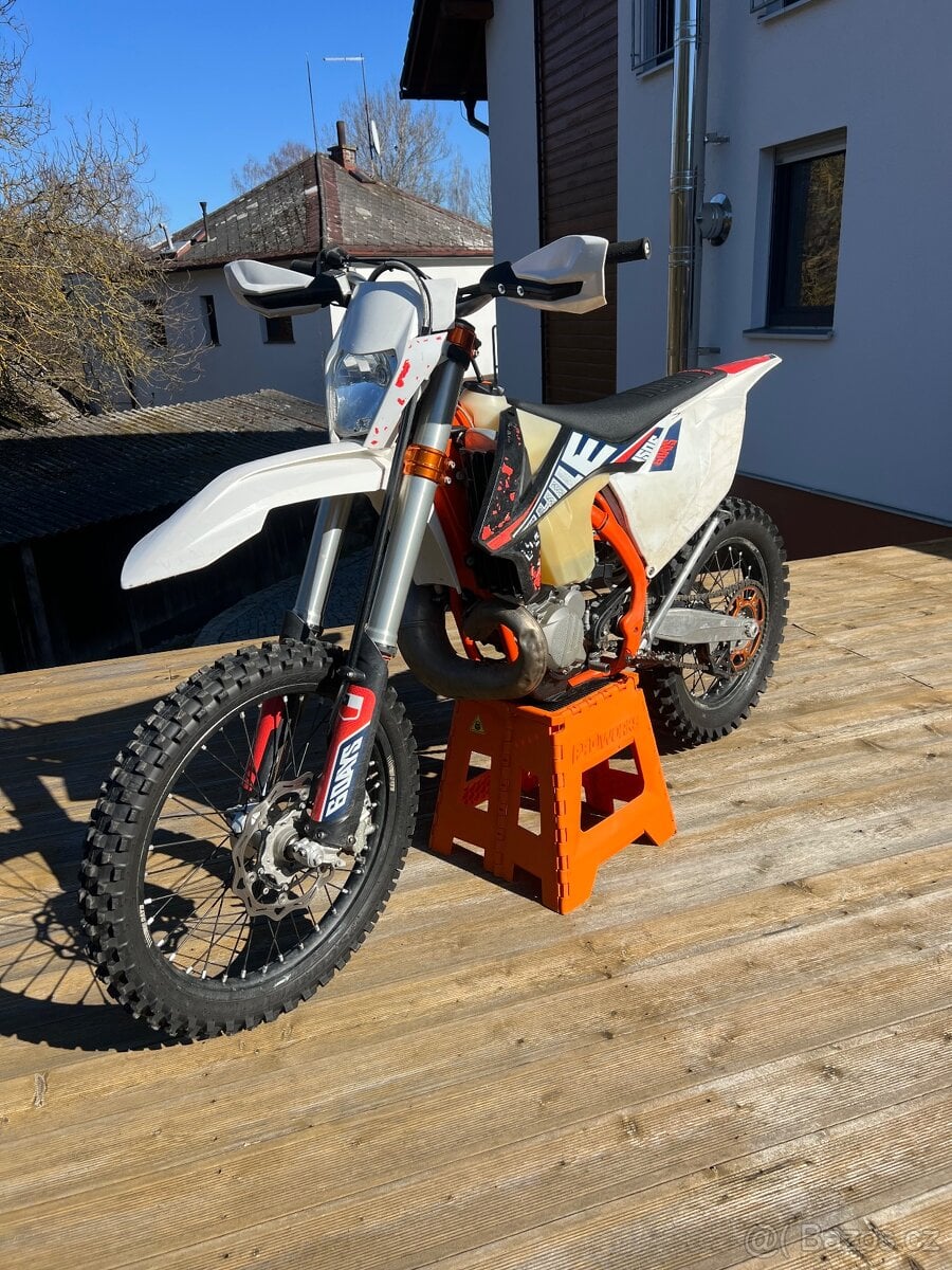 KTM 300 EXC TPI Sixdays