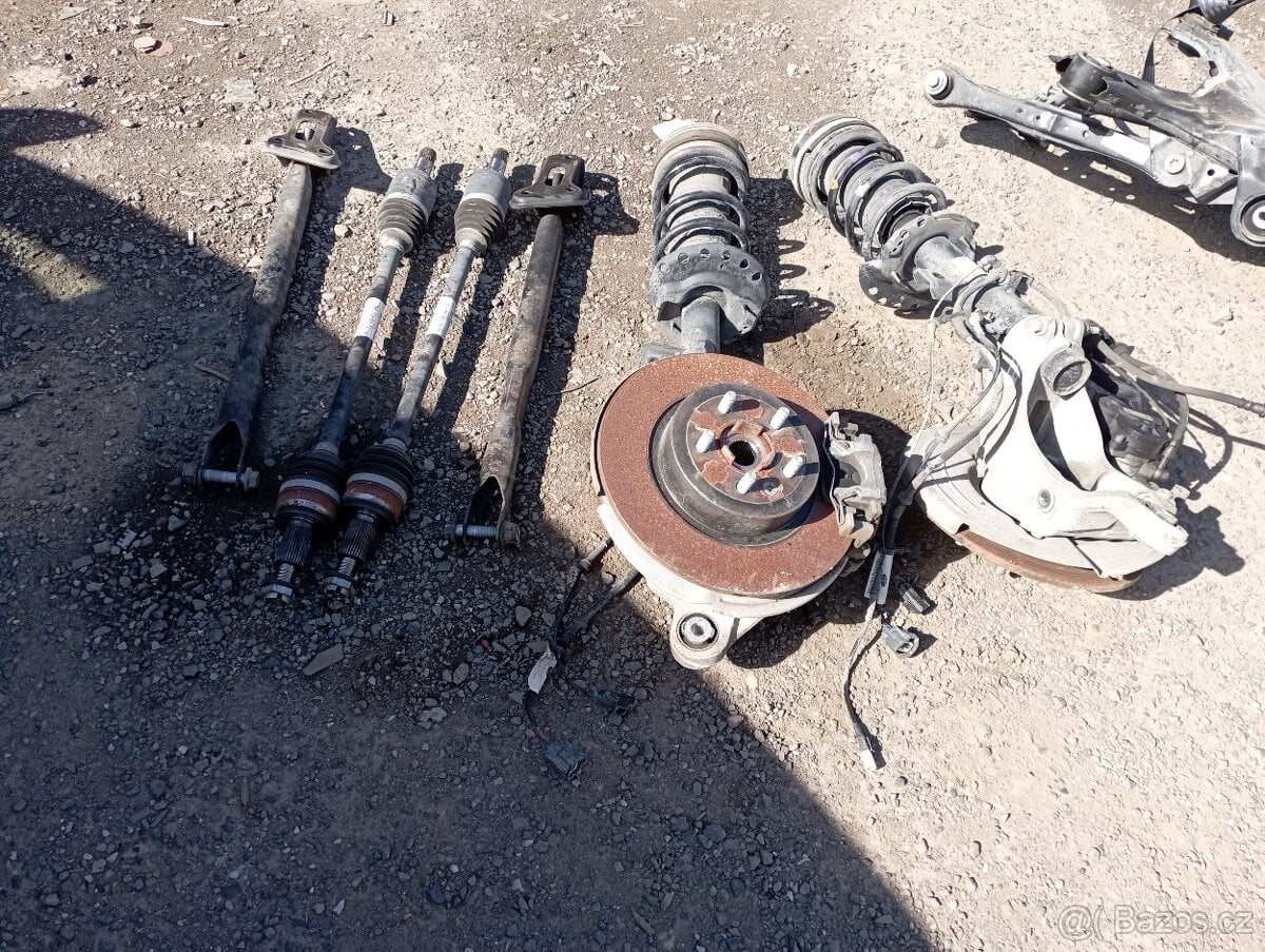 RANGE ROVER EVOQUE 2,0D RV 8/2018 ZADNÍ NÁPRAVA KOMPLETNÍ