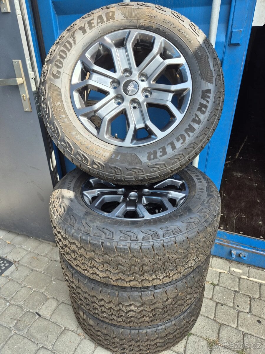 Letní sada Ford Ranger + vw Amarok 6x139,7 zánovní pneu