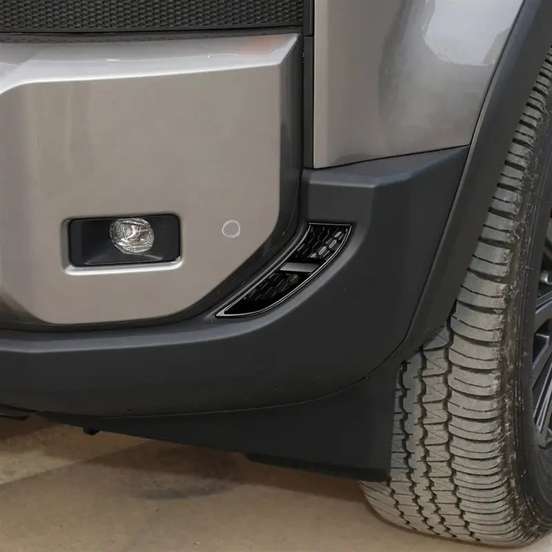 Toyota land cruiser 250 mřížky do předního nárazníku.