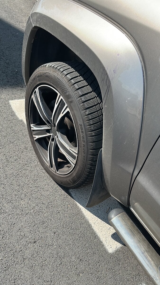 Prodám kola s pneu na Amarok