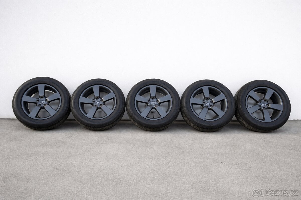 5x Alu kola vč pneu na Land Rover Defender R20