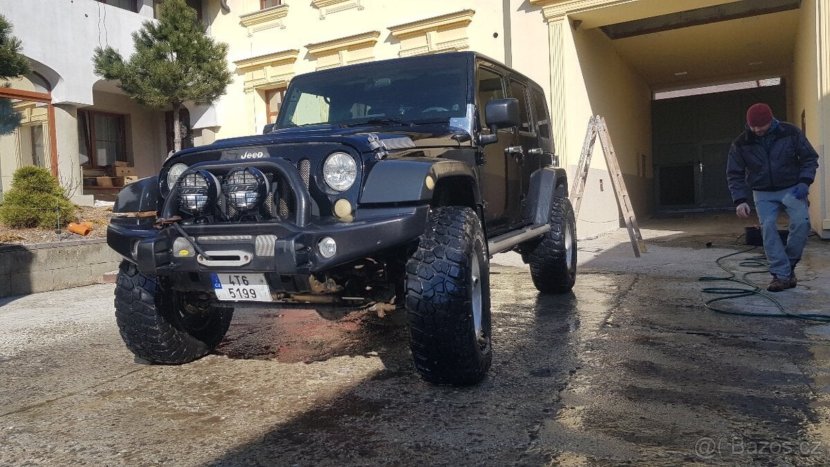 prodám Jeep wrangler rubicon JK možný odpočet DPH