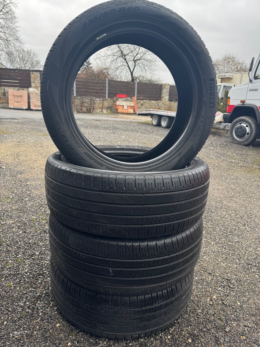 235/50 R20 Celoročně pneu sada Pirelli Scorpion Zero