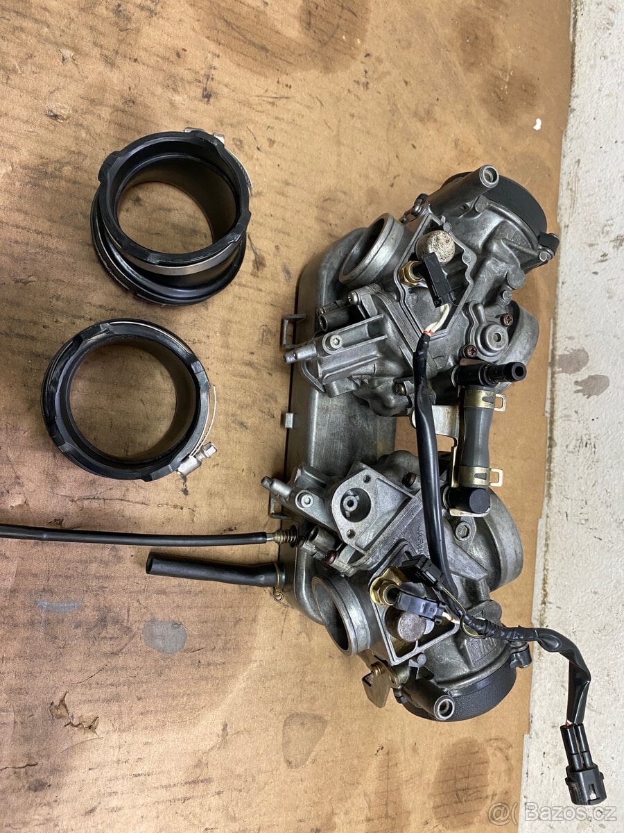 Kawasaki Brute Force 750, karburátory