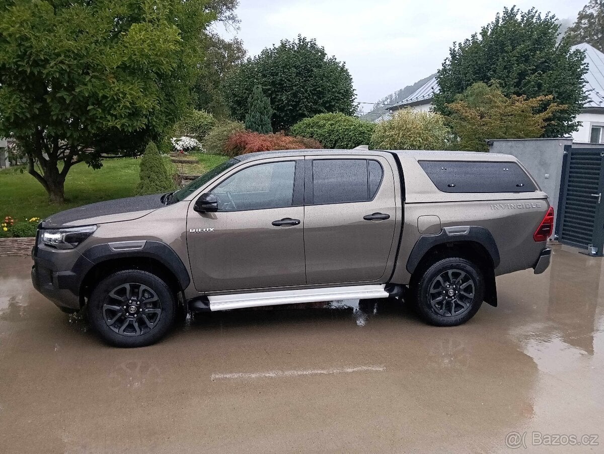 Predám Toyota Hilux Invicible