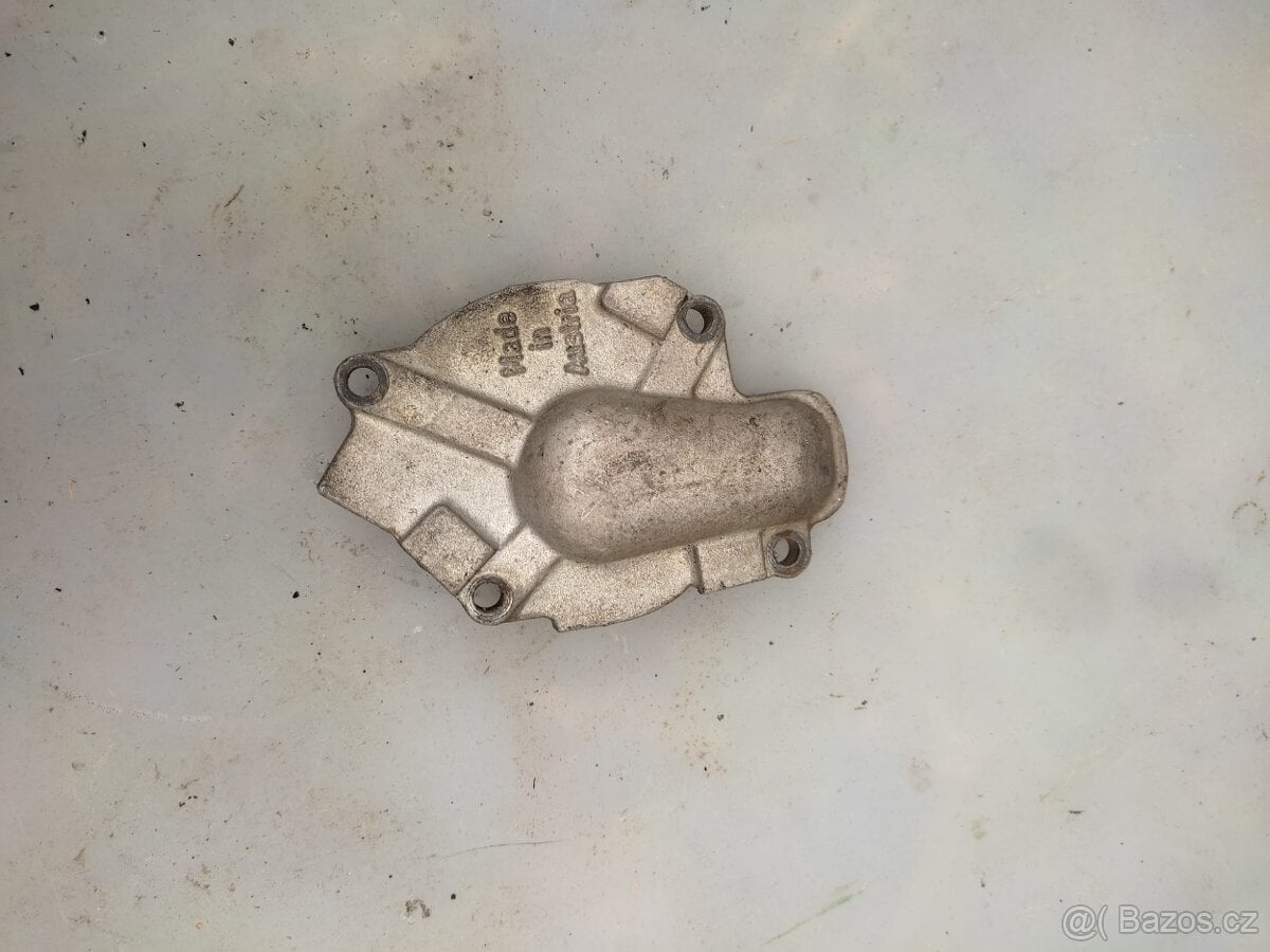 KTM EXC 520 - víčko vodní pumpy