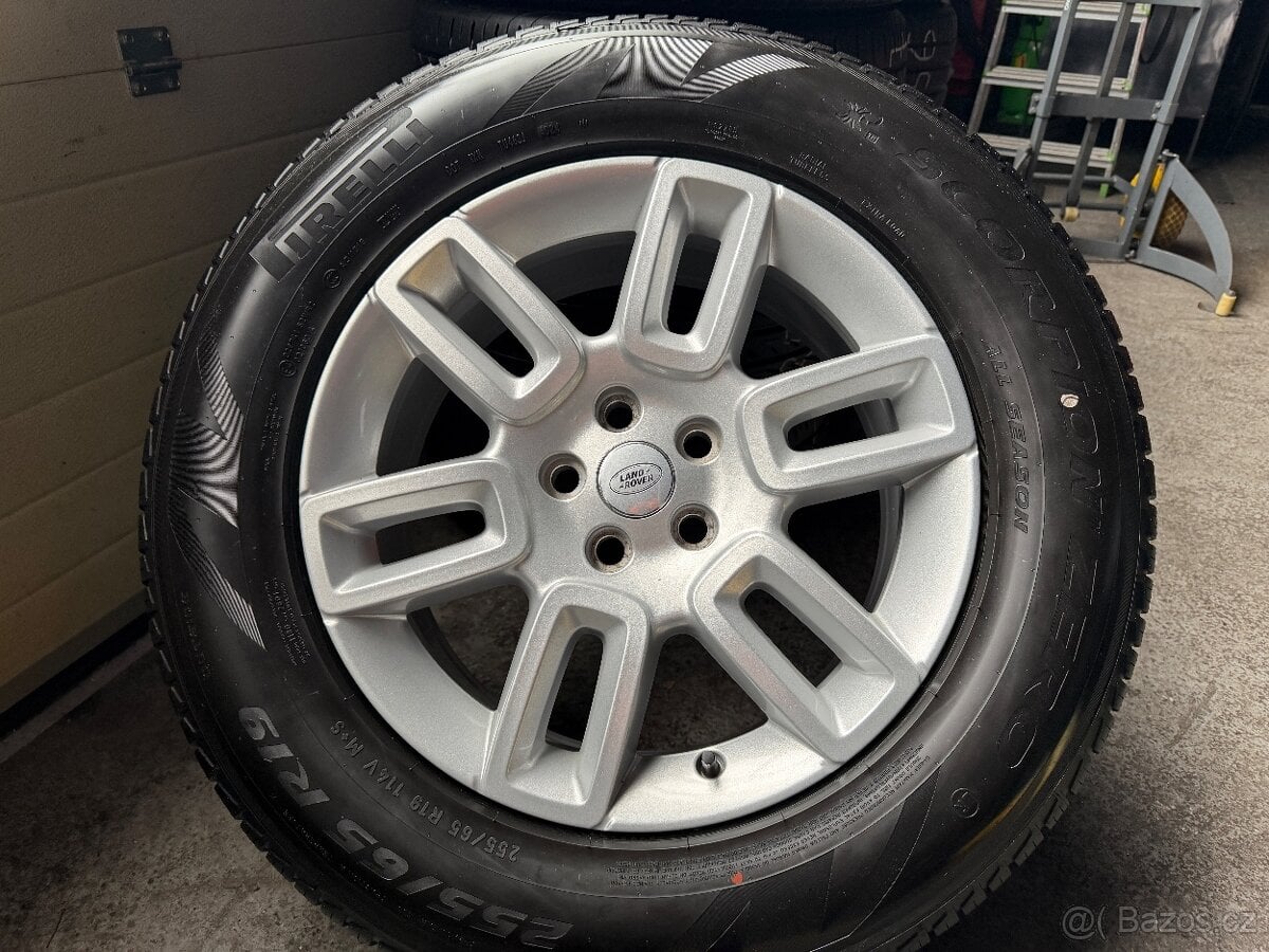 Zánovní universální sada č.0358 - Pirelli - 255/65/19