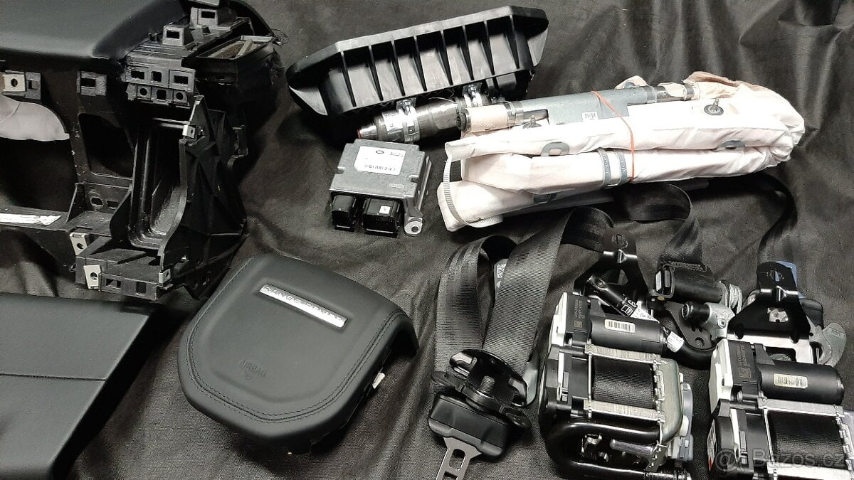 Land Rover Palubní deska Bezpečnostní pás Airbag