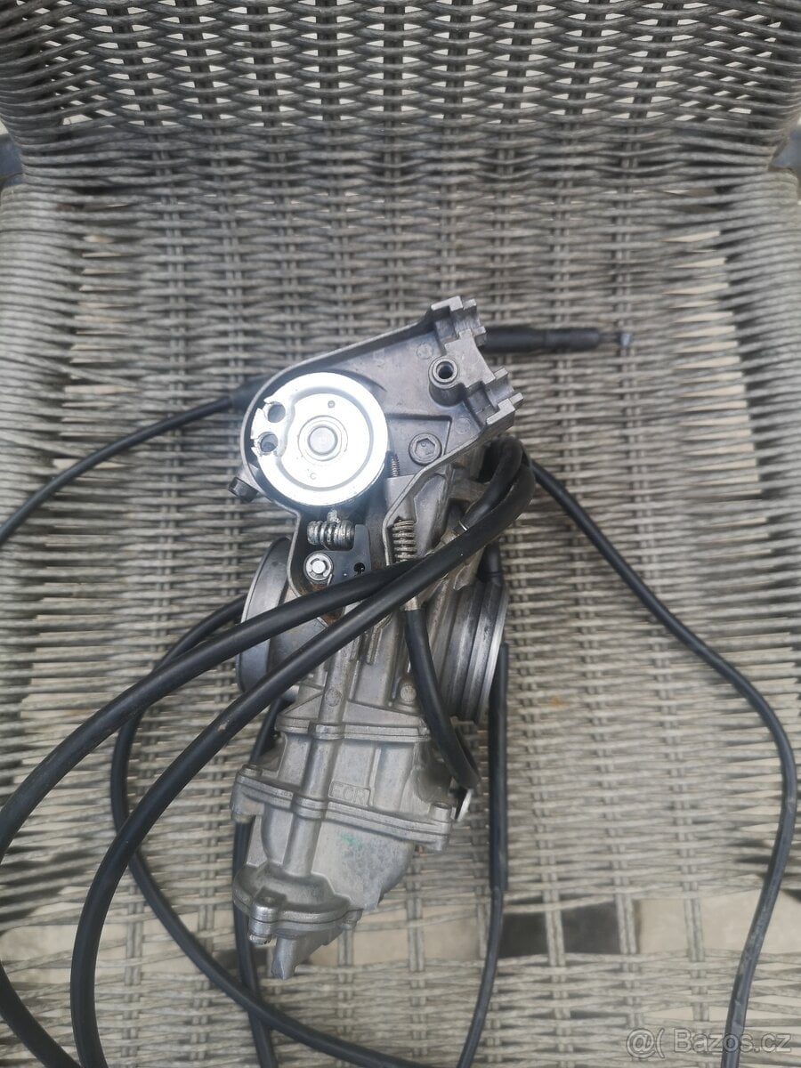 Honda CRF 450R, 2007, karburátor.