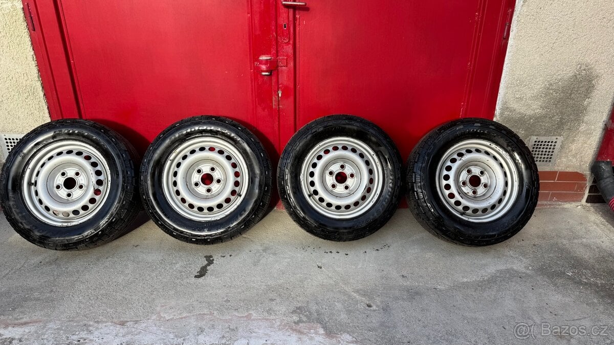 Bridgestone Dueler All-Terrain A/T 002, 235/60 R16