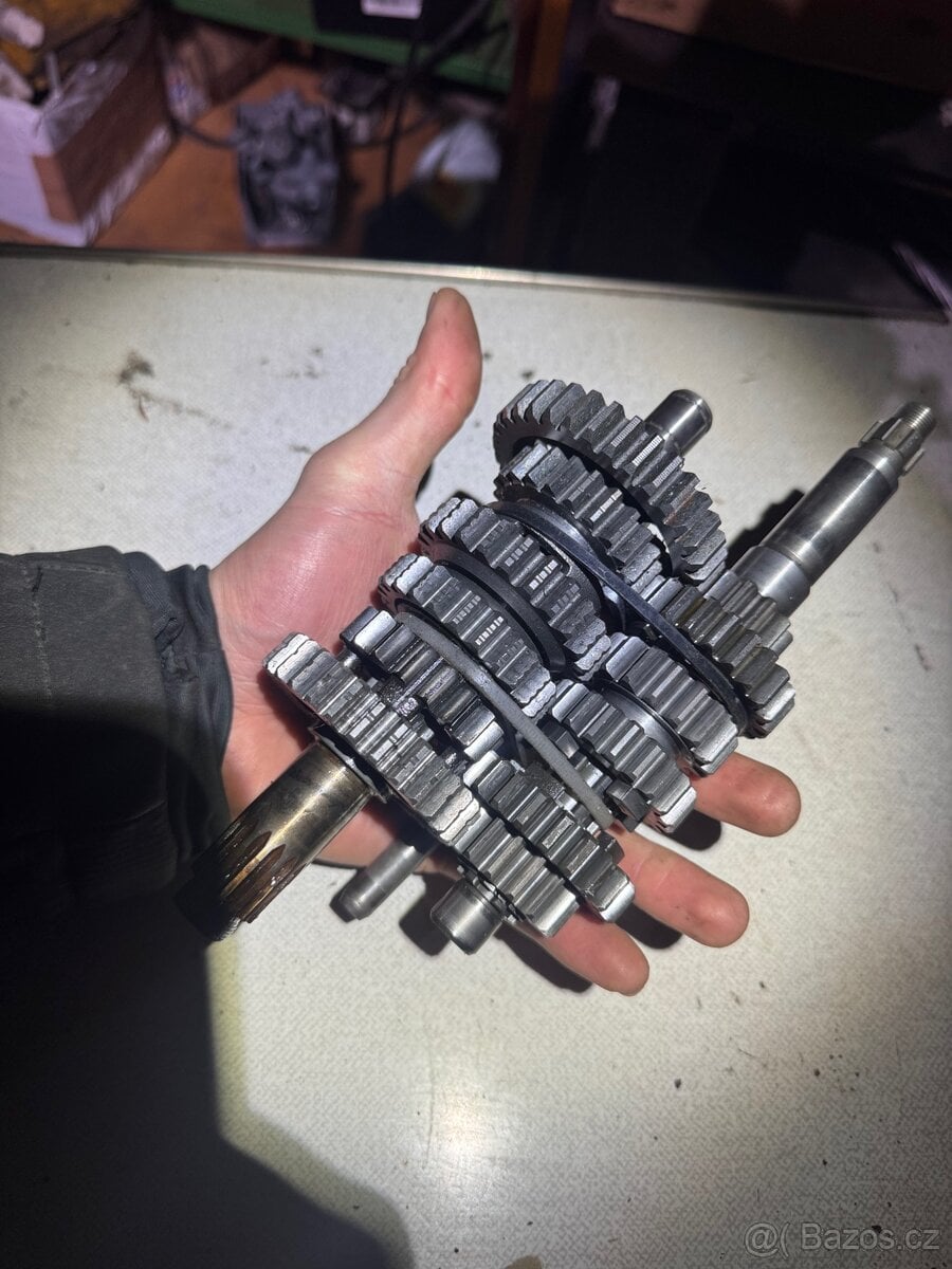 Yamaha dt 125 převodovka