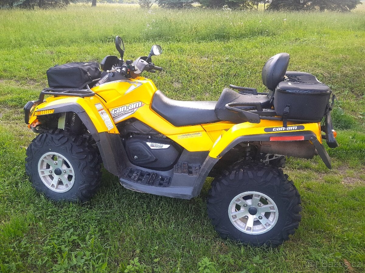 Can-Am Outlander MAX 800R XT