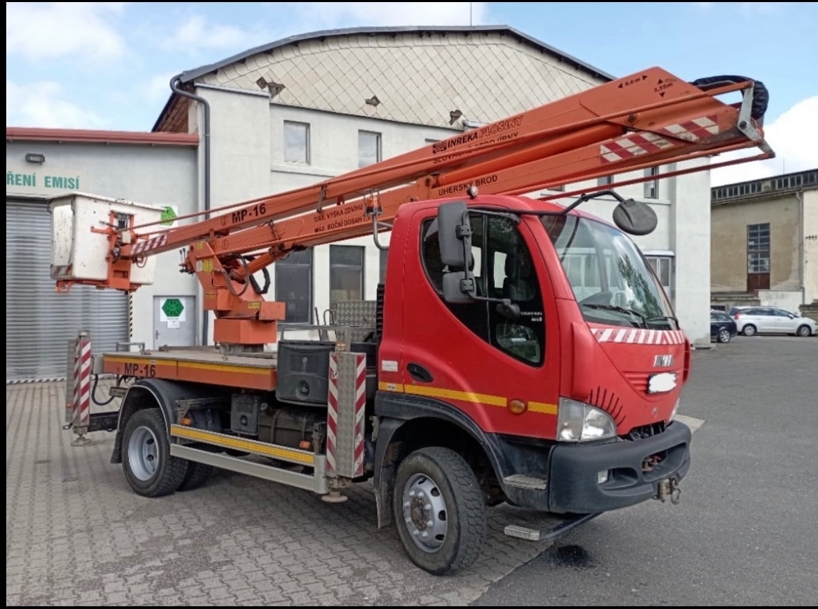 Avia D120 - montážní plošina