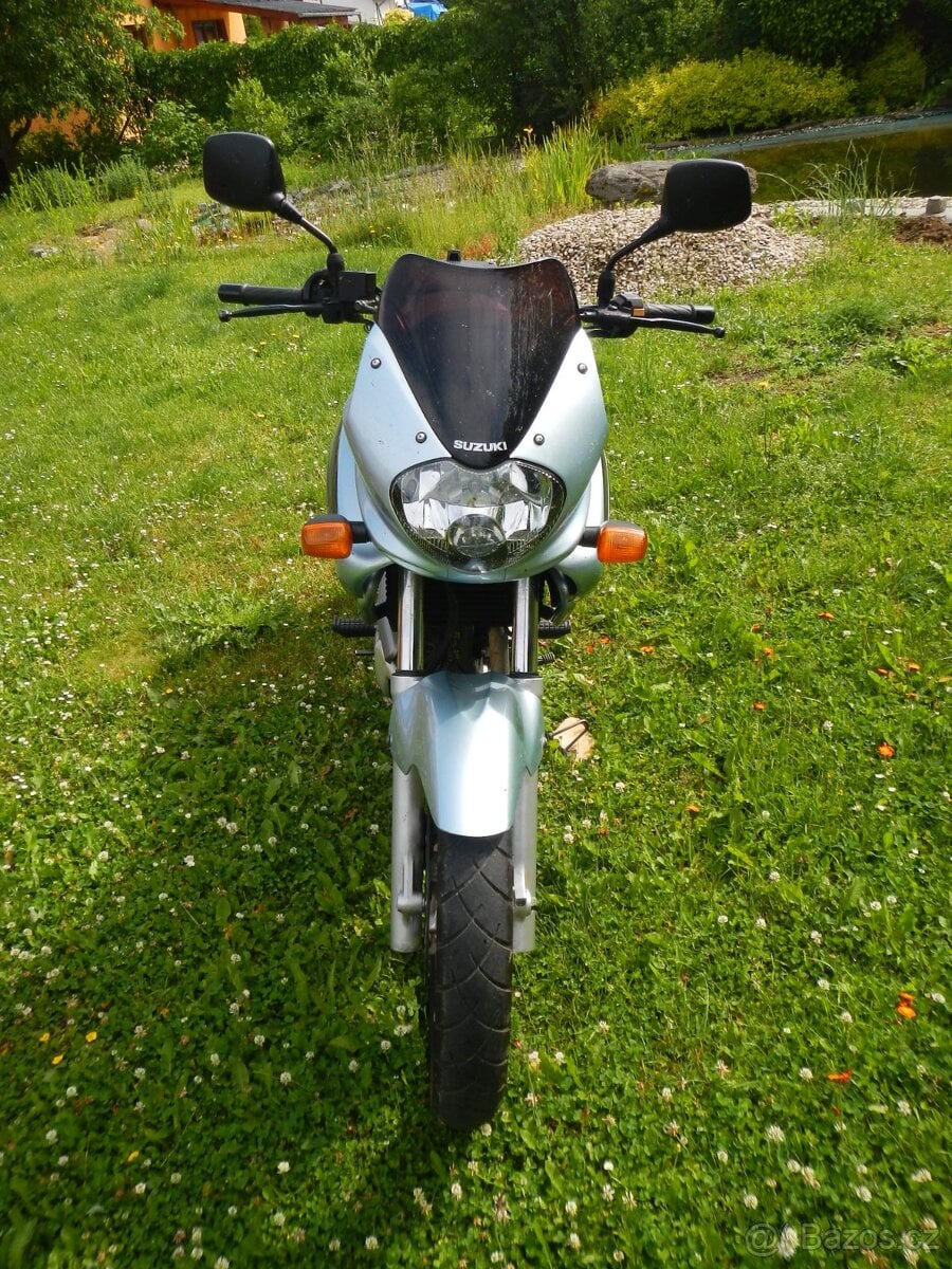 Suzuki XF 650 Freewind