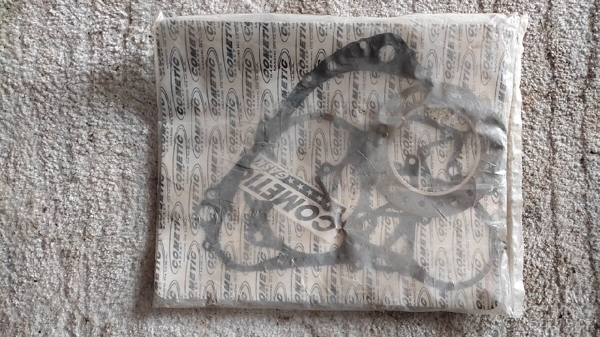 Sada těsnění Cometic na Suzuki Lt500R 88-90