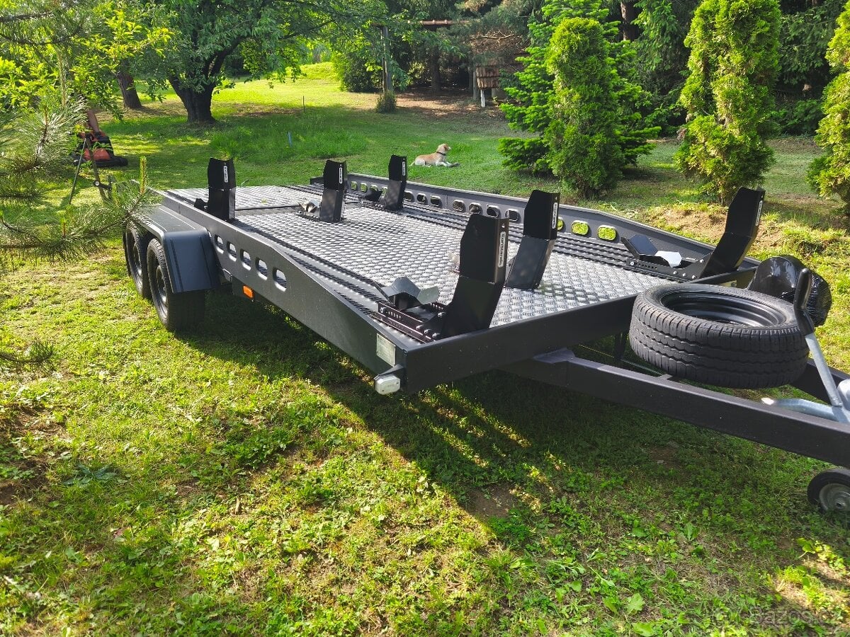 Vozík na přepravu motorek