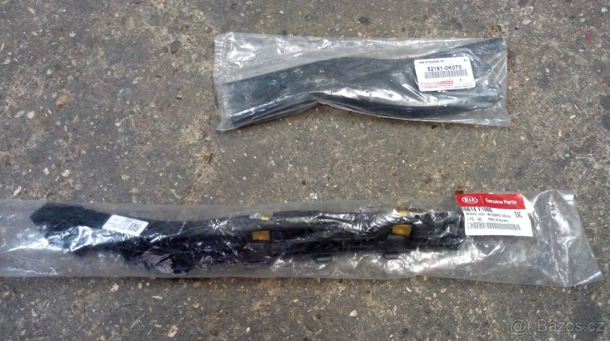 Držák držiáky uchyt naraznika