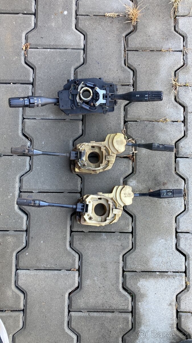 Díly Nissan Patrol K260 / K160 páčky, světla, manžety