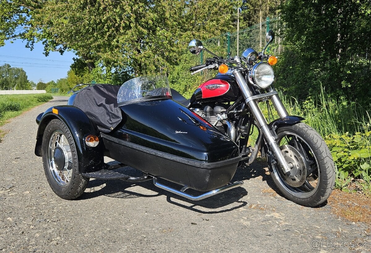 Triumph speedmaster sidecar
