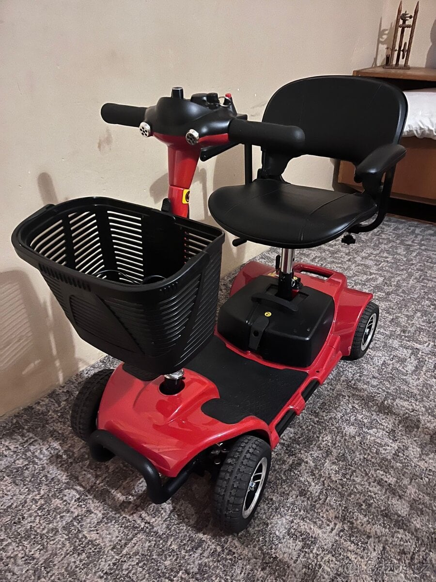 Elektrický vozík pro seniory(čtyřkolka)